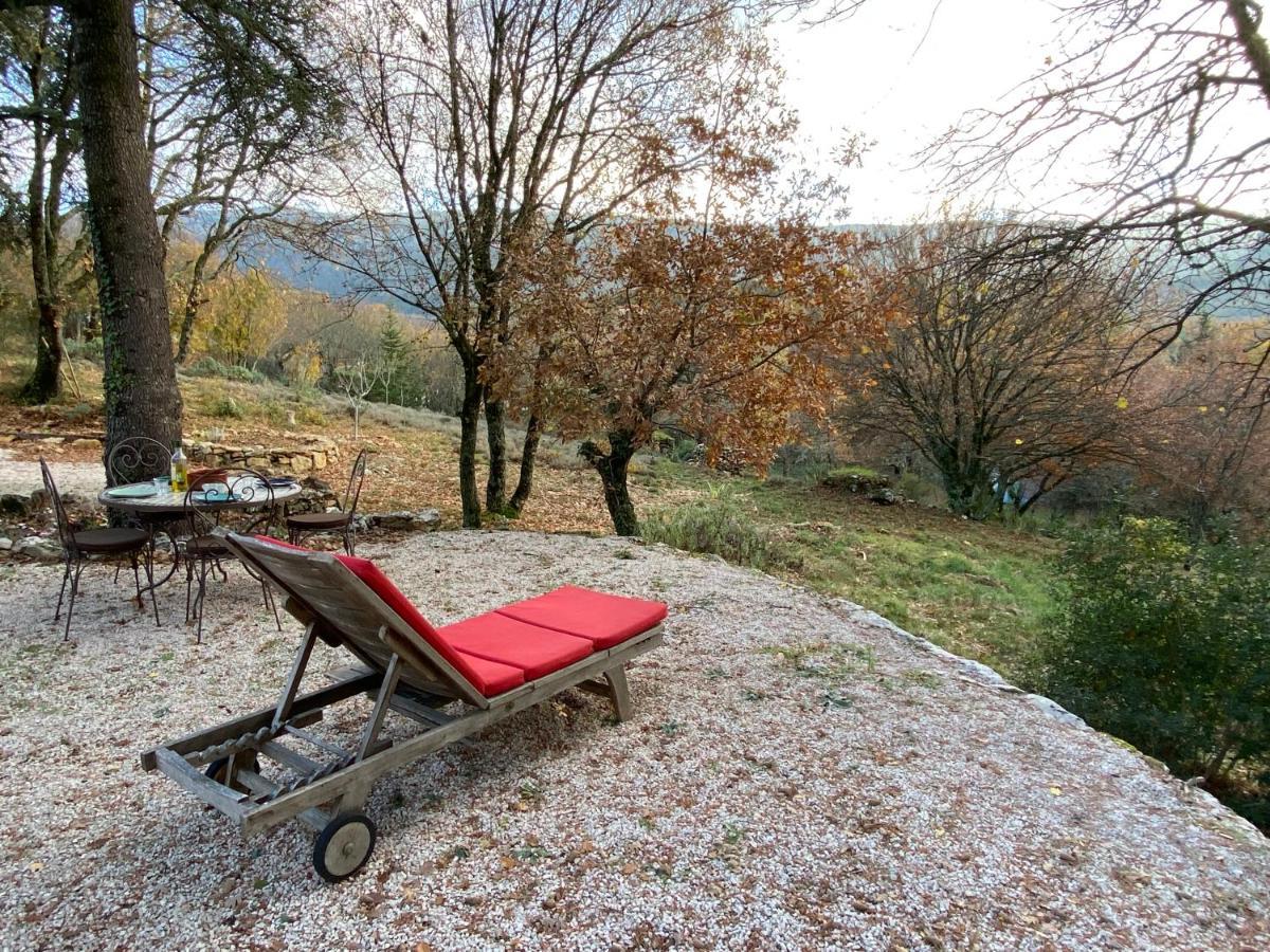 La Maison De Mado Et Sa Cabane Dans Les Arbres Plan d'Aups Exterior foto